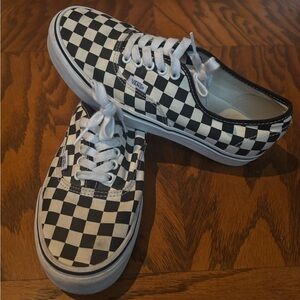 MENS Vans Black & White Checkerboard, Size 8